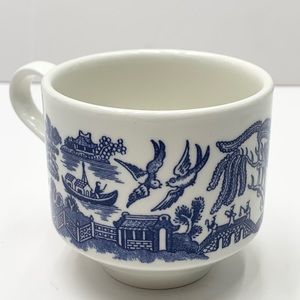 Blue Willow by Churchill tea cup.